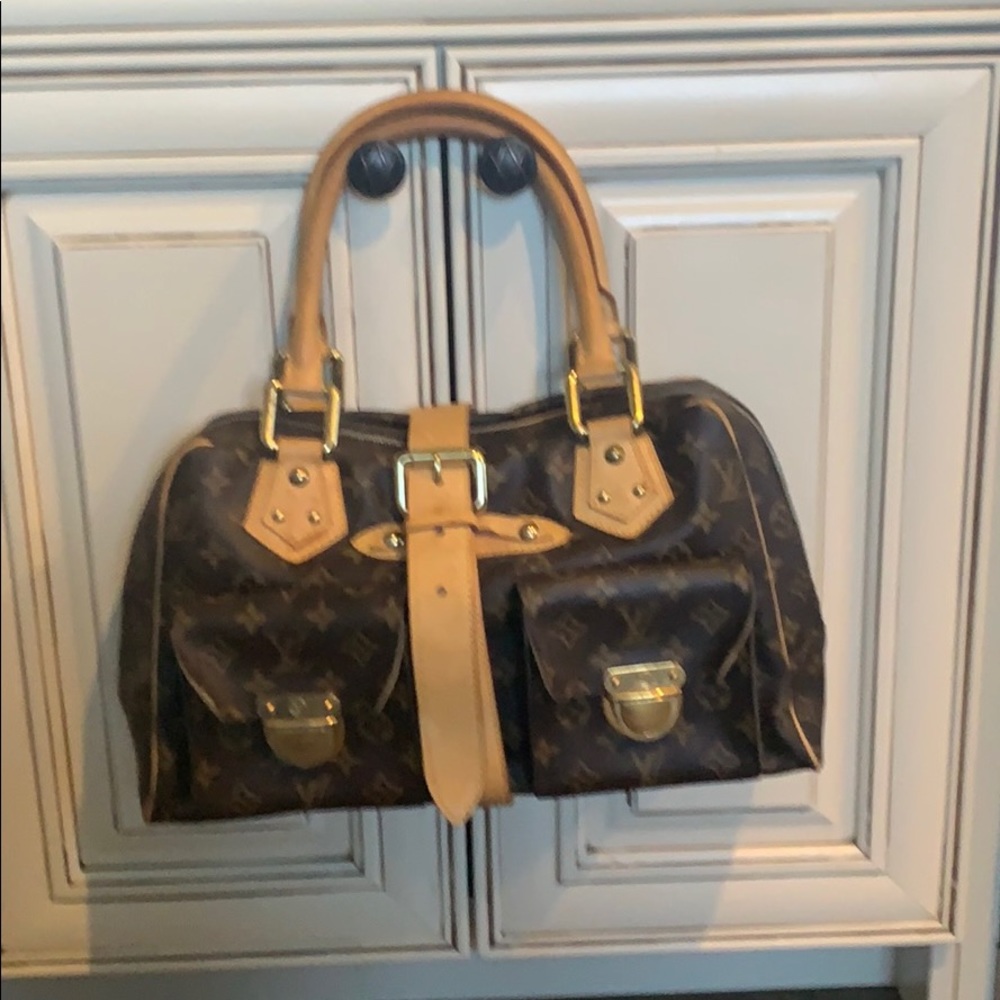 Louis Vuitton shoulder purse